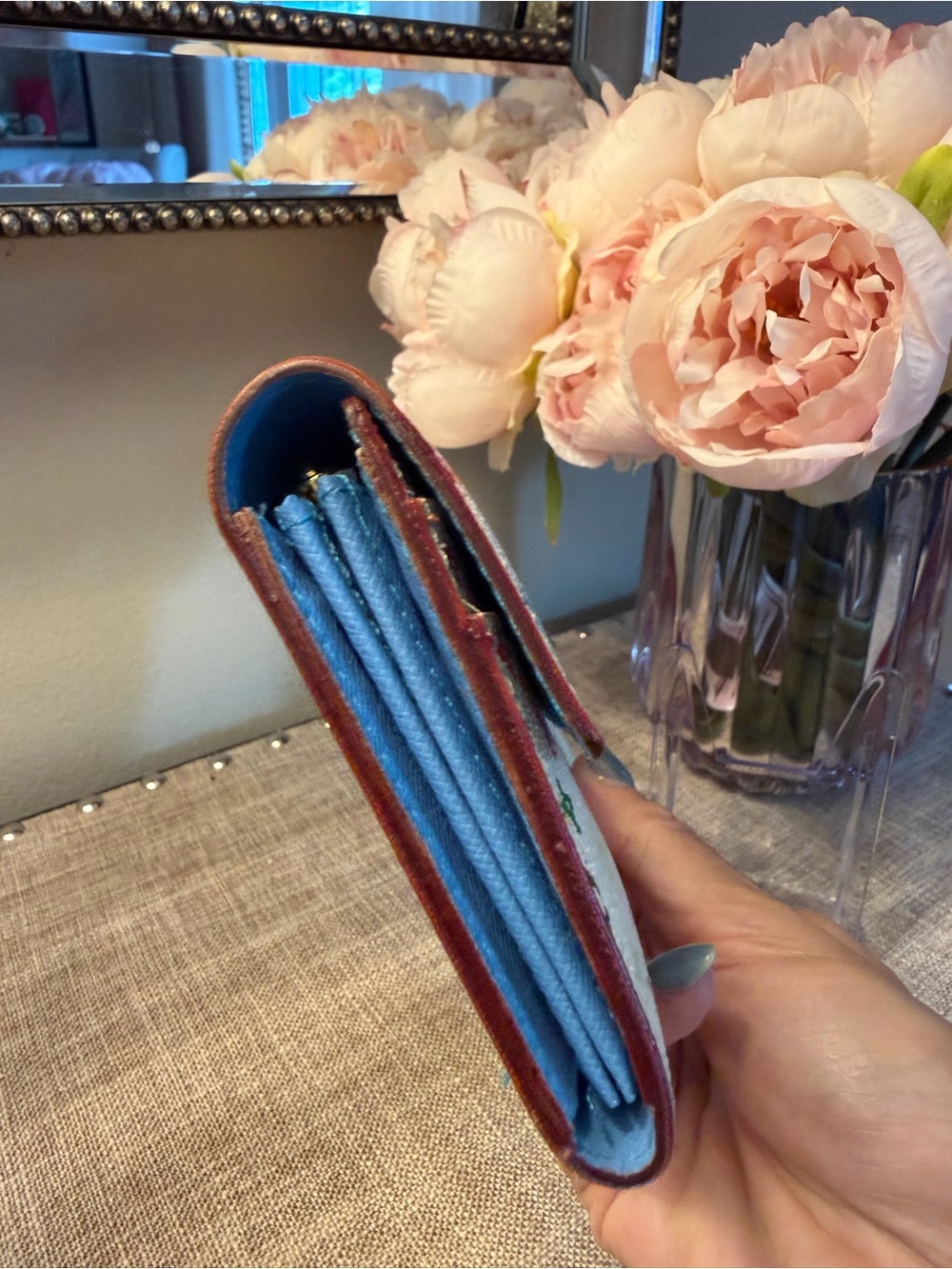 EUC Louis Vuitton + Murikami White Multicolor Monogram trifold snap Wallet - Picture 11 of 13